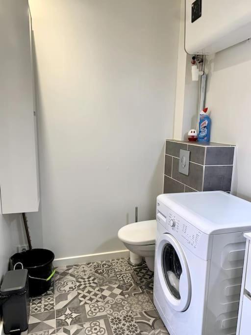 La Garde : Joli Studio Dans Residence Exteriör bild
